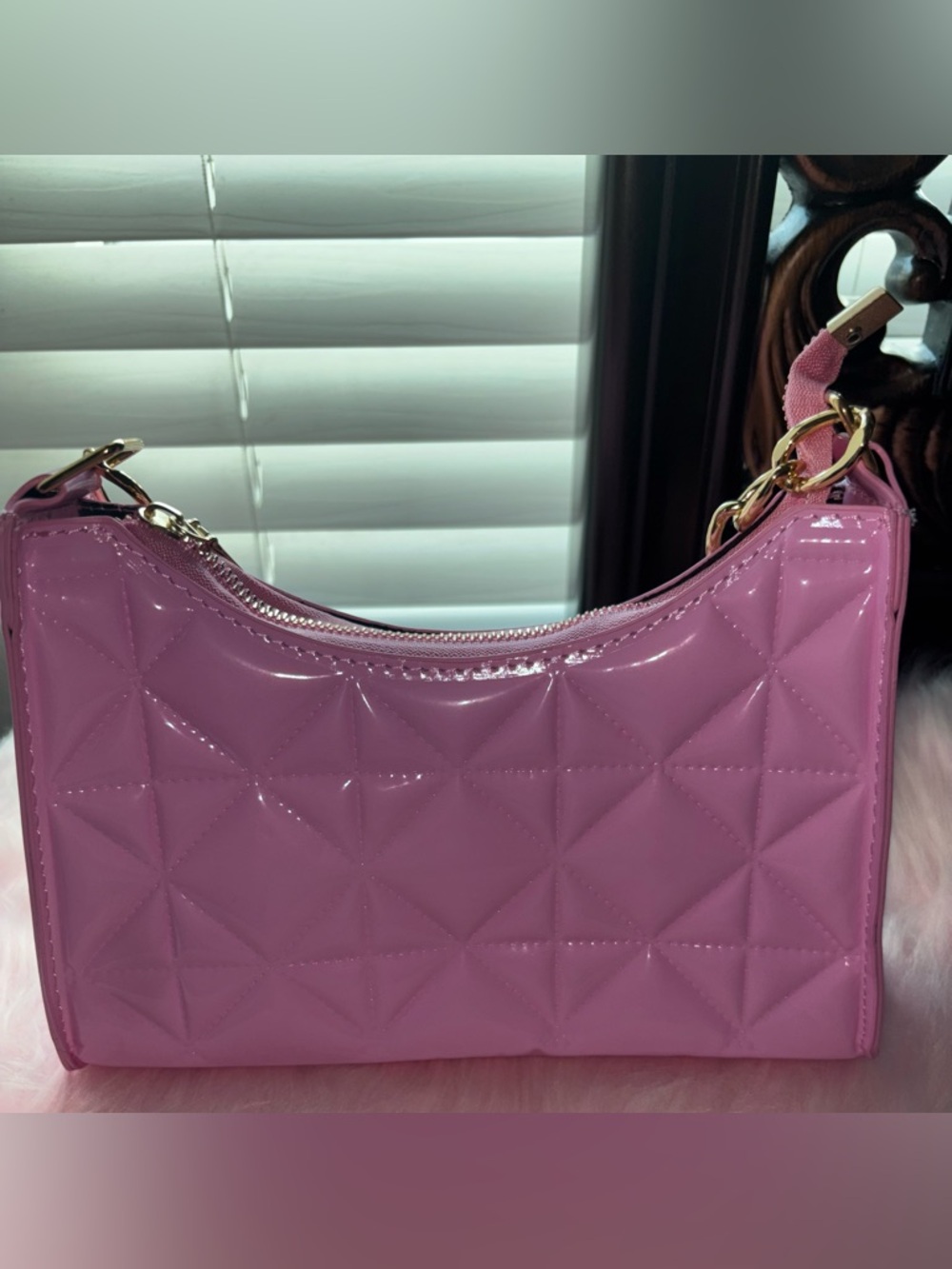 Pink Quilted Patent Shoulder Bag with Gold Chain - Picture 4 of 4